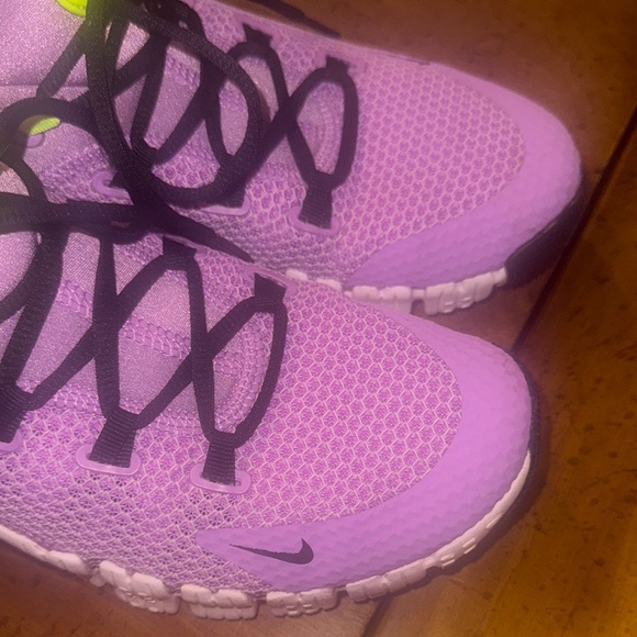 Nike Purple and Neon Metcon Shoes 8.5 - Picture 2 of 7